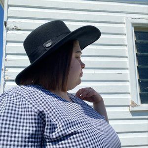 Meet your Posher, Ash